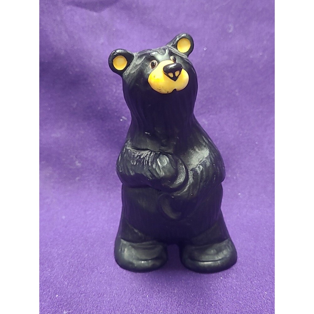 Big Sky Carvers ● Bearfoots ● Black Bear - "BOYD" By Jeff Fleming ● Cabin Decor